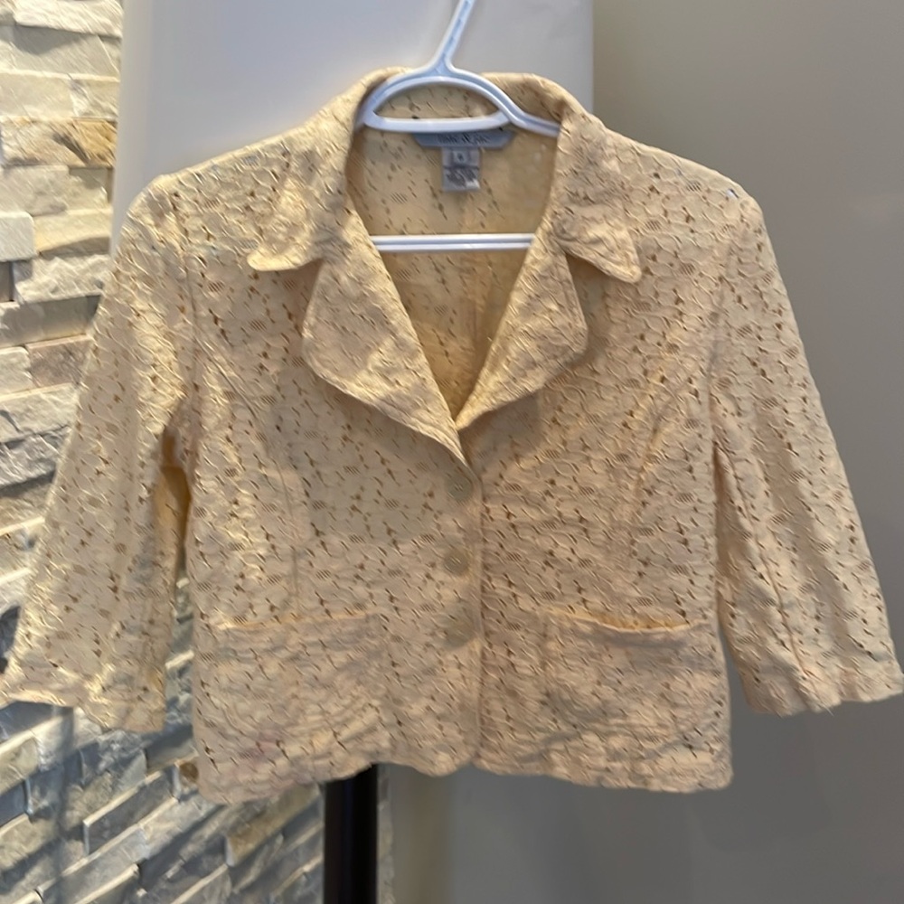 5/$25 Mac & Jac Pale Yellow Lace Blazer